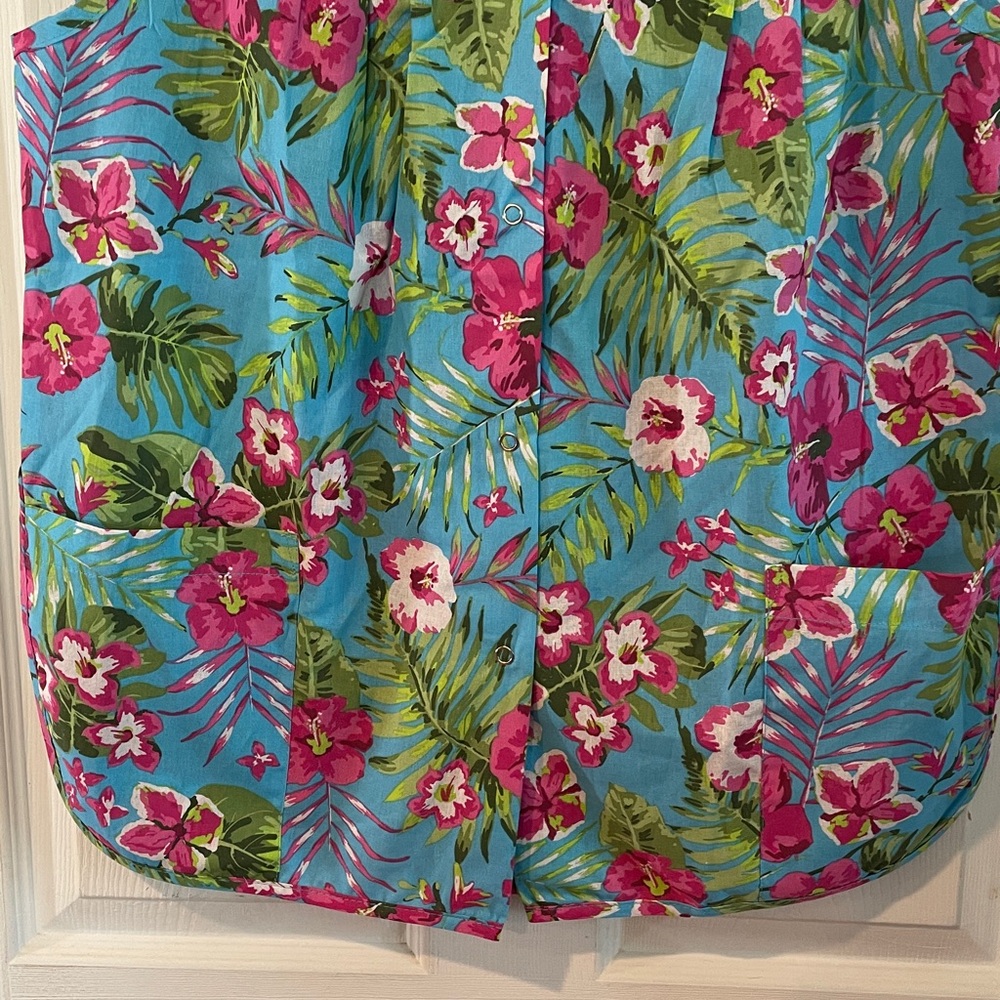 Moon Dance Size Medium Snap button up - Picture 3 of 9
